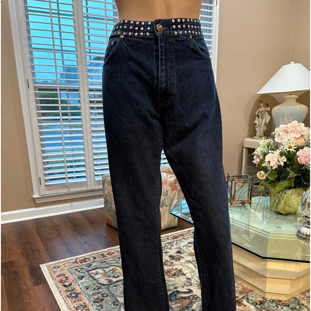 STUNNING HUGO BOSS JEANS IN PRISTINE CONDITION.